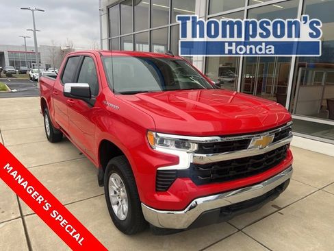 Used 2025 Chevrolet Silverado 1500 LT image 1