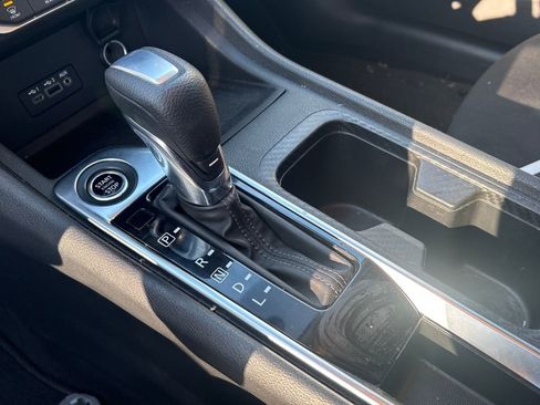 Used 2020 Nissan Sentra SV w/ Lighting Package image 30