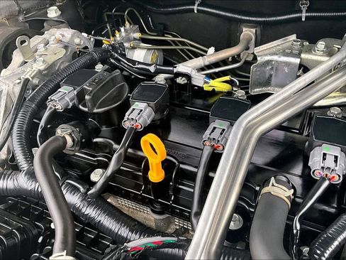 Used 2024 Nissan Altima 2.5 SV image 29