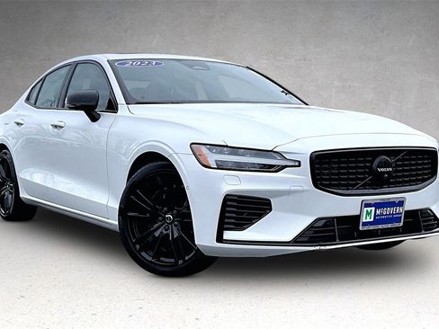 Used 2023 Volvo S60 T8 Plus w/ Climate Package image 3