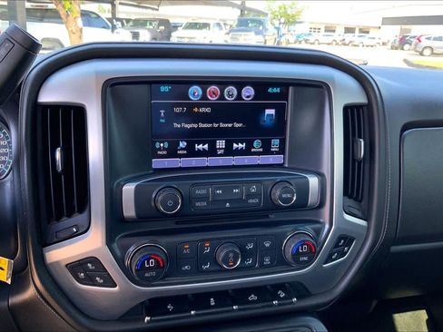 Used 2017 GMC Sierra 1500 SLT w/ SLT Premium Package AWD/4WD image 31