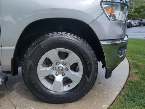 Used 2019 RAM 1500 Big Horn AWD/4WD image 13