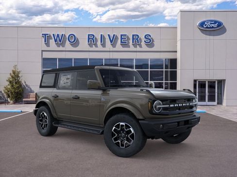 New 2026 Ford Bronco Outer Banks AWD/4WD image 7