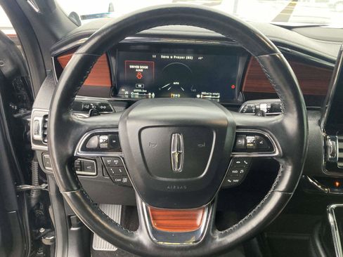 Used 2021 Lincoln Navigator Reserve w/ Luxury Package image 33
