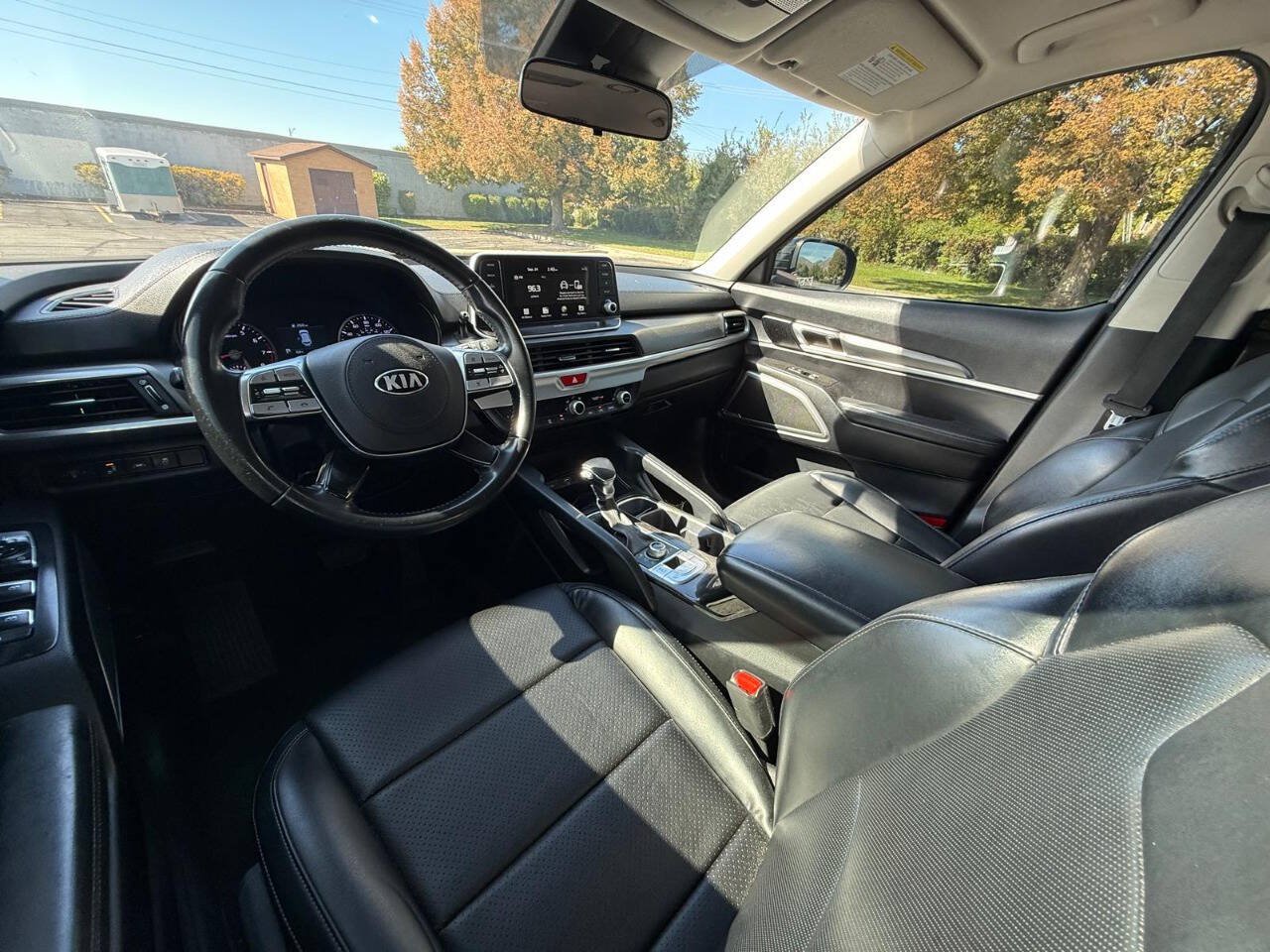 Used 2020 Kia Telluride LX AWD/4WD image 9