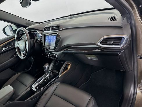 Used 2021 Chevrolet TrailBlazer ACTIV w/ Sun and Liftgate Package image 28