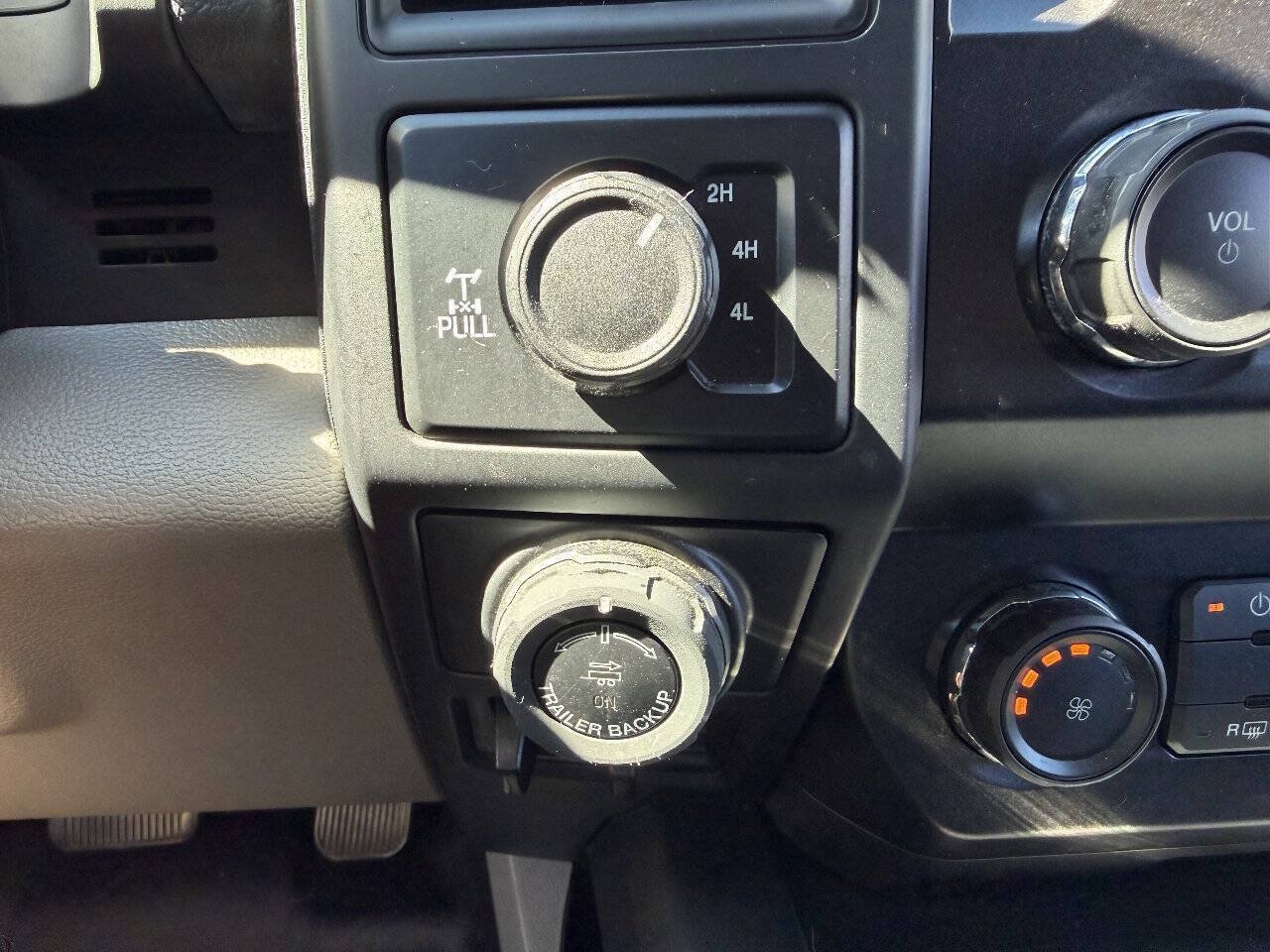 Used 2019 Ford F150 XL w/ Equipment Group 101A Mid AWD/4WD image 16