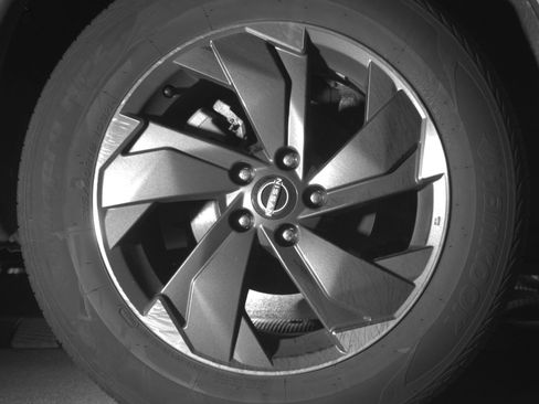 Used 2025 Nissan Rogue SV AWD/4WD image 15