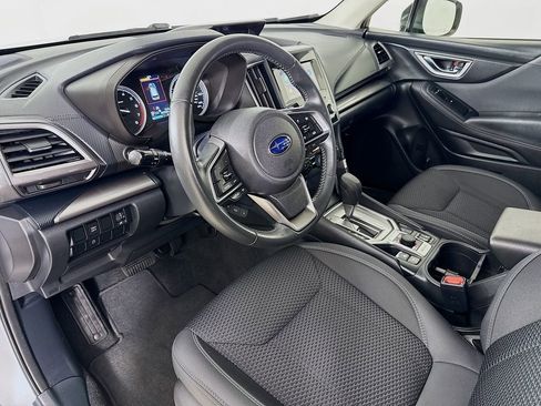 Used 2023 Subaru Forester Premium image 10