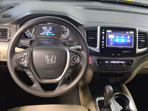 Used 2016 Honda Pilot EX image 22