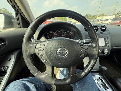 Used 2011 Nissan Altima 3.5 SR w/ 3.5SR Premium Pkg FWD image 22