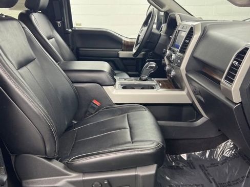 Used 2019 Ford F150 Lariat w/ Equipment Group 502A Luxury image 19