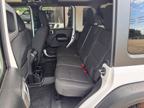 Used 2020 Jeep Wrangler Unlimited Sport S AWD/4WD image 16