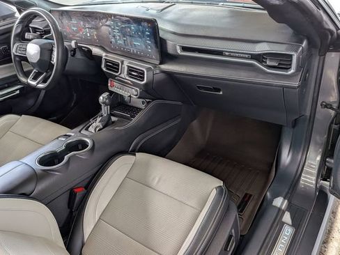 Used 2024 Ford Mustang Premium image 31