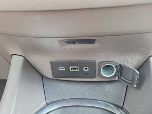 Used 2022 Chevrolet Malibu LT FWD image 31