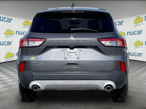 Used 2022 Ford Escape SE image 5