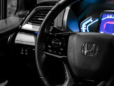 Used 2023 Honda Odyssey Touring image 19
