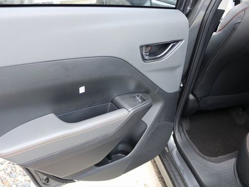 Used 2025 Subaru Crosstrek 2.5i Limited w/ Crosstrek Mirror Package image 15