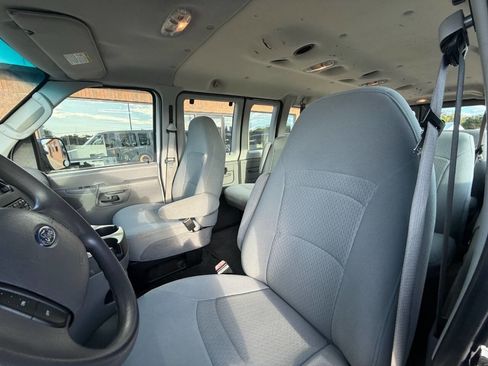 Used 2007 Ford E-350 and Econoline 350 XLT image 12