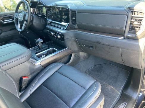 Certified 2023 GMC Sierra 1500 SLT w/ SLT Premium Plus Package image 24