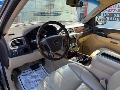 Used 2008 GMC Yukon Denali image 12