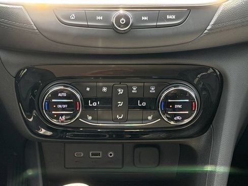 Certified 2023 Buick Encore GX Select w/ Sport Touring Package FWD image 17