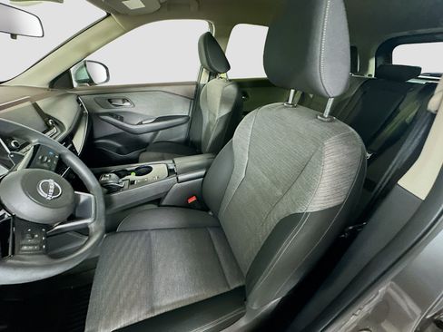 Used 2023 Nissan Rogue SV FWD image 13