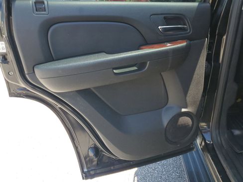 Used 2011 Chevrolet Tahoe LS RWD image 22