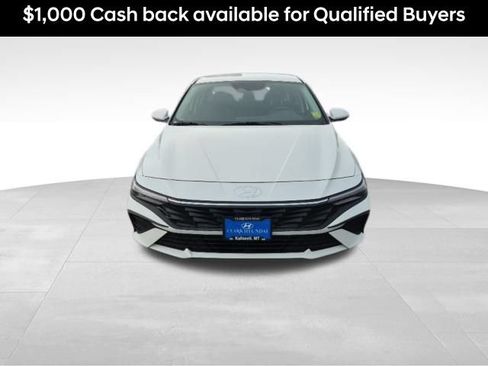 New 2026 Hyundai Elantra Hybrid FWD image 2