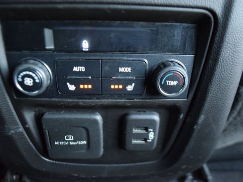 Used 2022 Buick Enclave Premium image 36