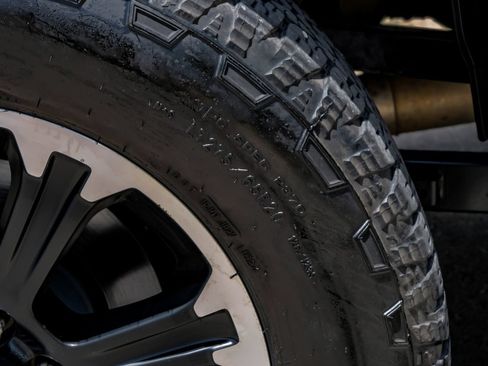 Used 2024 RAM 2500 Tradesman w/ Chrome Appearance Group AWD/4WD image 63