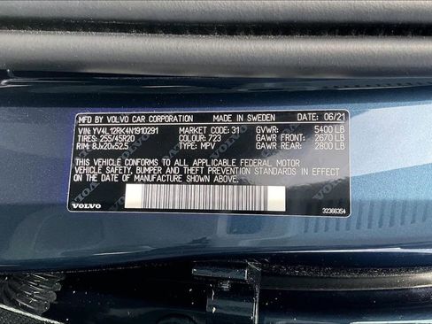 Used 2022 Volvo XC60 B5 Momentum w/ Advanced Package image 19