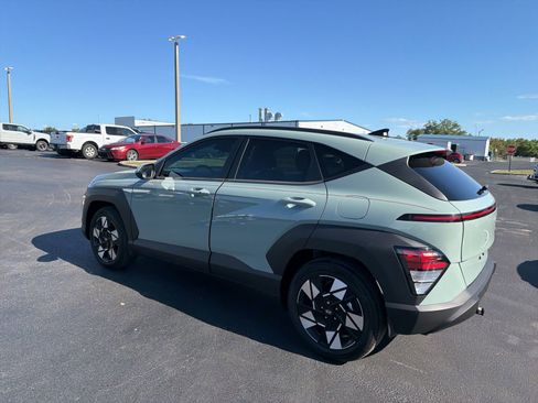 Used 2025 Hyundai Kona SEL image 9
