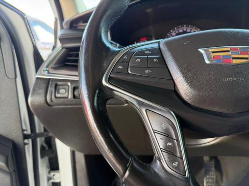 Used 2019 Cadillac XT5 Luxury FWD image 17