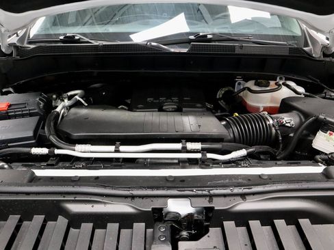 Used 2025 Chevrolet Silverado 1500 W/T image 15