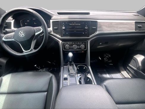 Used 2022 Volkswagen Atlas Cross Sport SE w/ Black Wheel Package FWD image 16
