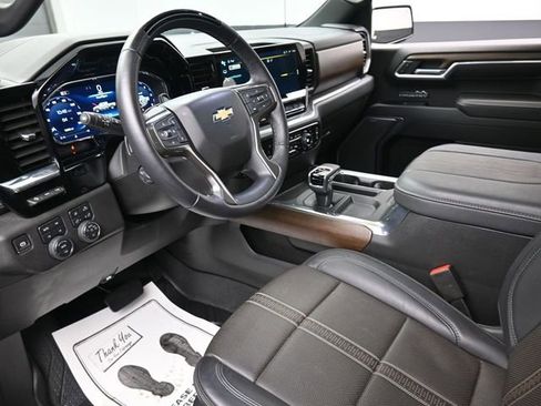 Certified 2025 Chevrolet Silverado 1500 High Country image 18