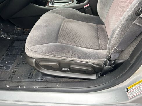 Used 2012 Chevrolet Impala LT image 11