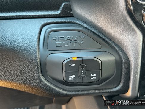 New 2026 RAM 2500 Big Horn AWD/4WD image 17