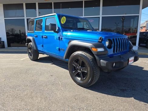 Used 2022 Jeep Wrangler Unlimited Sport image 2