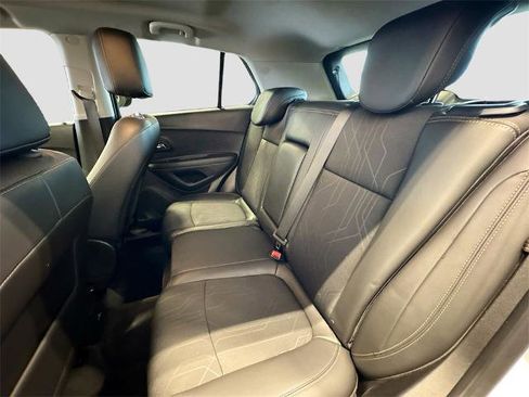 Used 2019 Chevrolet Trax LT w/ Driver Confidence Package image 19