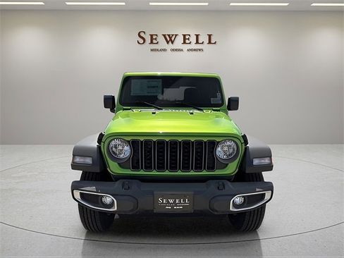 New 2025 Jeep Gladiator Sport image 8