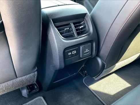 Used 2019 Chevrolet Blazer RS w/ Sun and Wheels Package FWD image 33