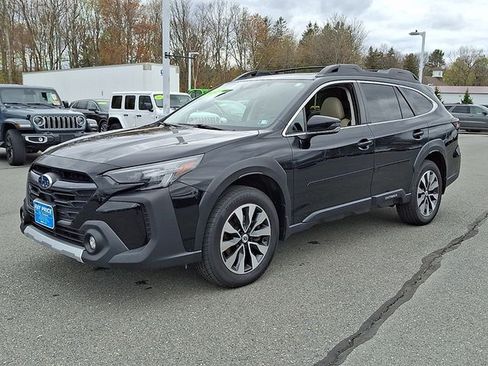 Used 2023 Subaru Outback Limited XT AWD/4WD image 3