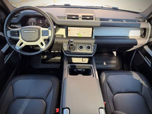 Used 2024 Land Rover Defender 110 X-Dynamic SE image 19