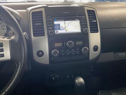 Used 2020 Nissan Frontier PRO-4X AWD/4WD image 18