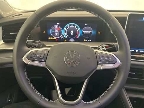 New 2026 Volkswagen Tiguan SE AWD/4WD image 10