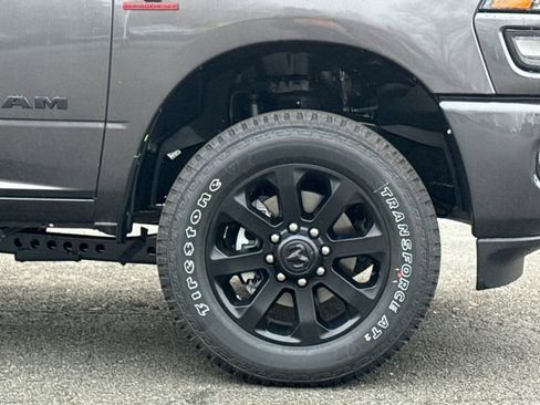 New 2026 RAM 3500 Big Horn AWD/4WD image 11