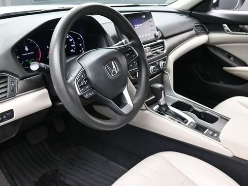 Used 2018 Honda Accord LX image 14