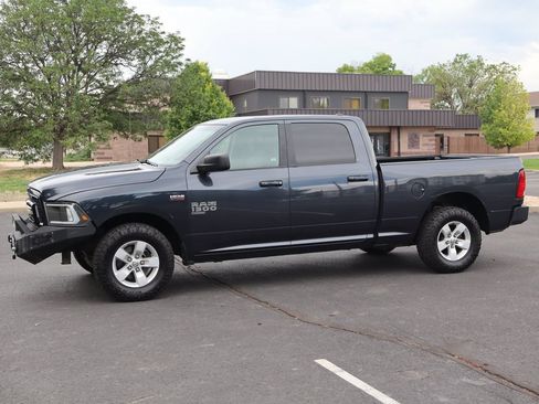 Used 2020 RAM 1500 Classic SLT RWD image 10